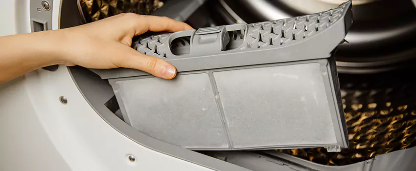 Signs Of A Clogged Dryer Lint Trap in Radford, Virginia